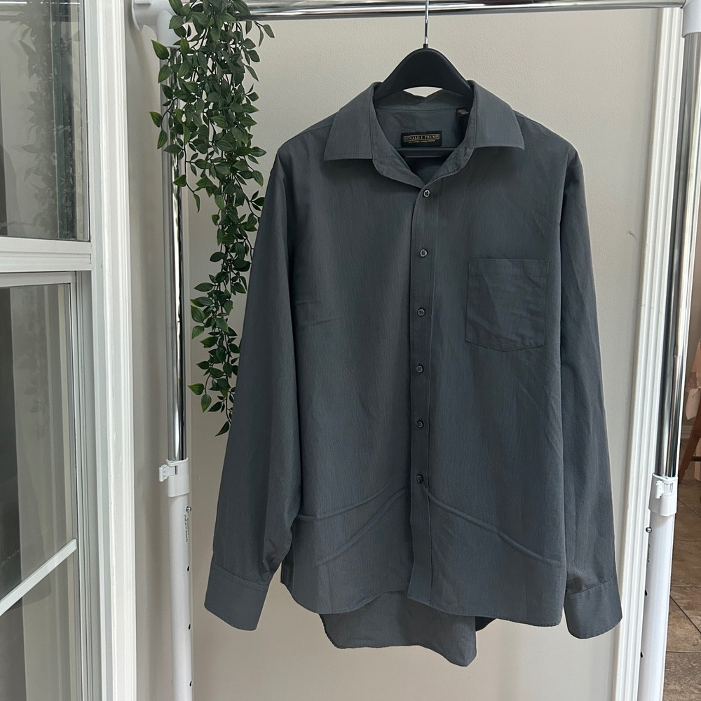 Gently Used Donald J Trump Signature Collection Grey Dress Shirt 17 36/37